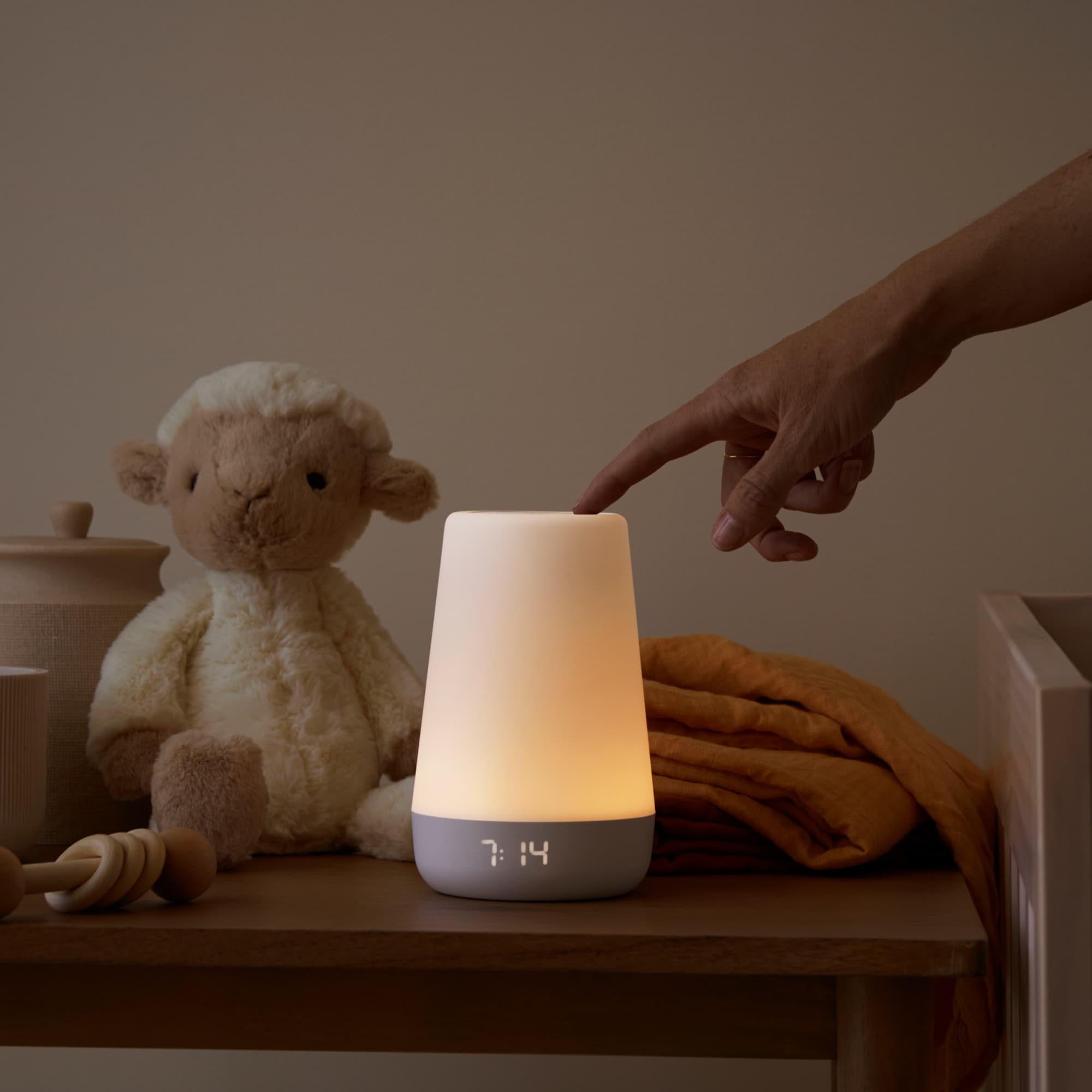 Simple touch operated controls on the device