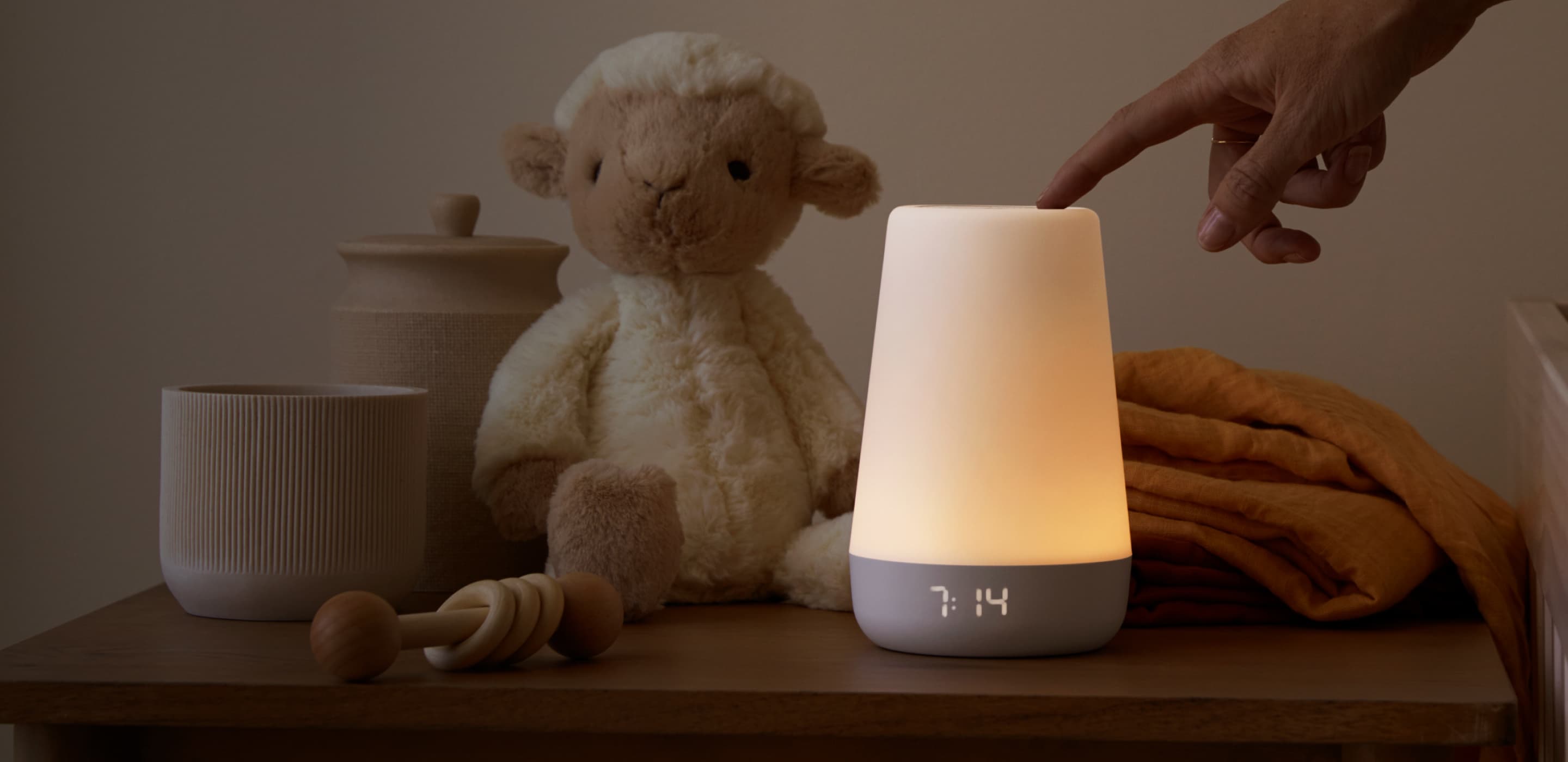 Rest 2nd gen on nightstand using touch controls