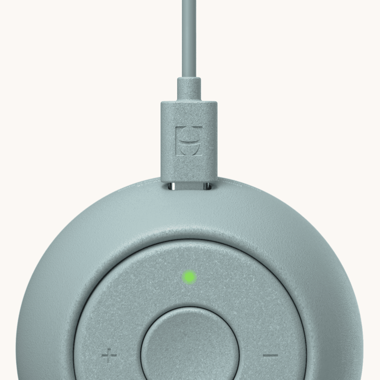 Hatch rest go in slate with included charger plugged in
