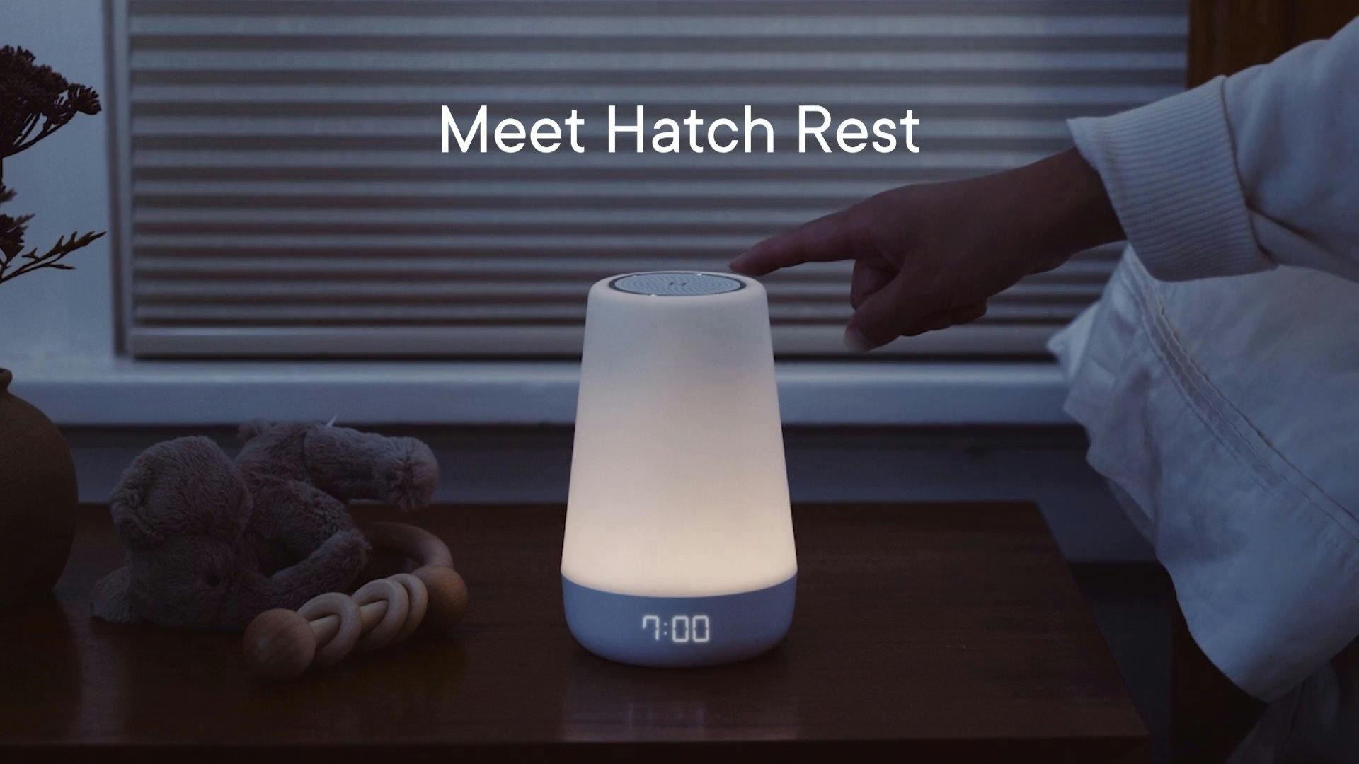 Video featuring children using Hatch Rest's wind-down routine and alarm features for a good night's rest